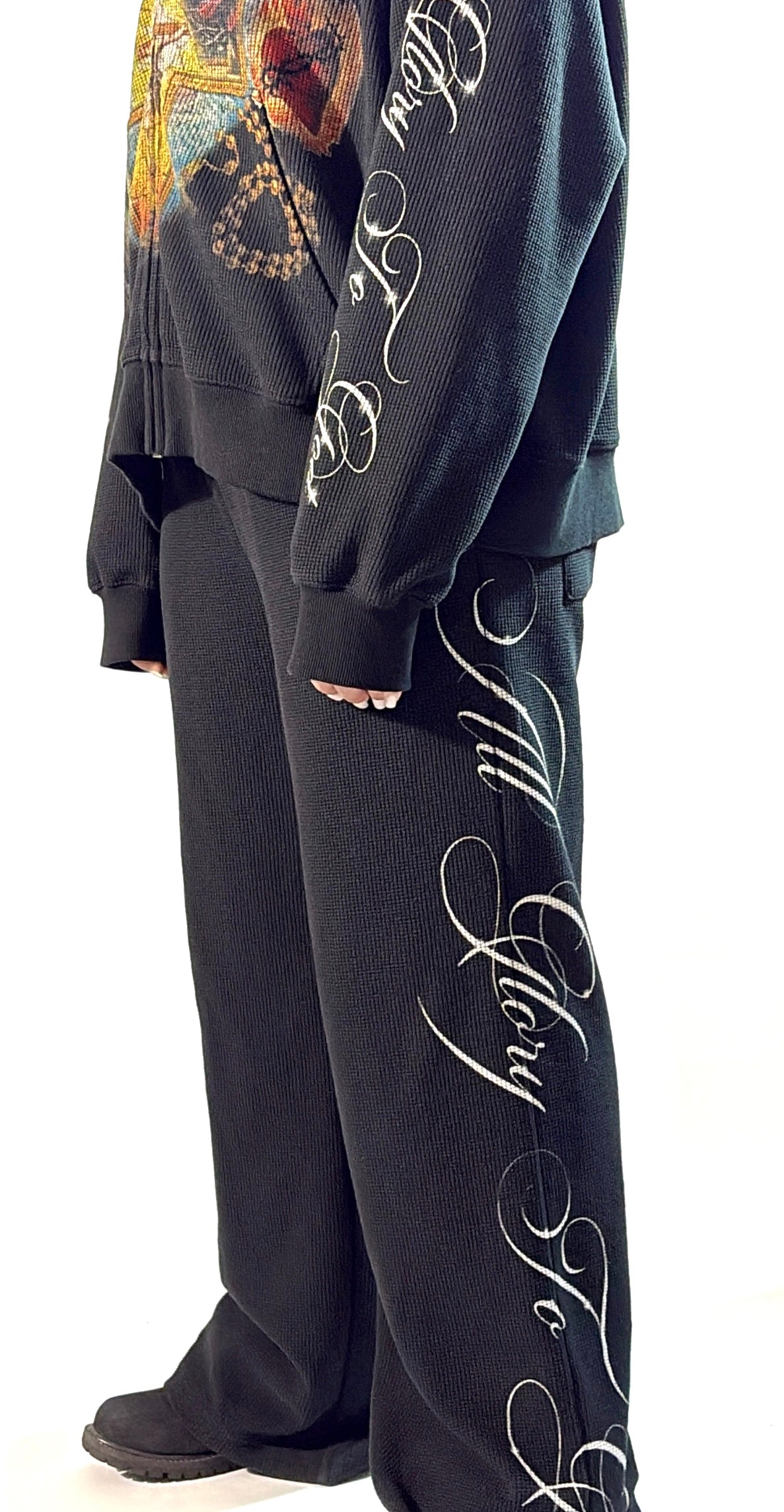 “GLORY TO GOD”  BLACK THERMAL SWEATS